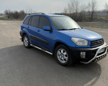 Синий Тойота РАВ 4, объемом двигателя 2 л и пробегом 320 тыс. км за 5000 $, фото 1 на Automoto.ua