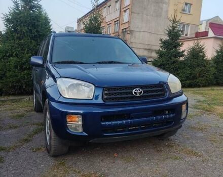 Синий Тойота РАВ 4, объемом двигателя 1.8 л и пробегом 380 тыс. км за 5999 $, фото 1 на Automoto.ua