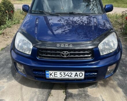Синий Тойота РАВ 4, объемом двигателя 2 л и пробегом 270 тыс. км за 5750 $, фото 1 на Automoto.ua