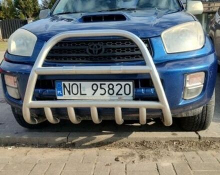 Синий Тойота РАВ 4, объемом двигателя 2 л и пробегом 310 тыс. км за 3900 $, фото 1 на Automoto.ua