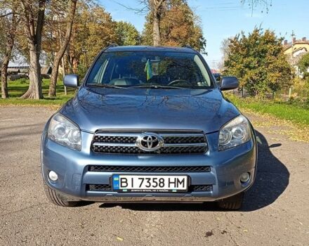 Синій Тойота РАВ 4, об'ємом двигуна 2.2 л та пробігом 195 тис. км за 10700 $, фото 1 на Automoto.ua