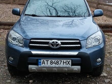 Синий Тойота РАВ 4, объемом двигателя 2.2 л и пробегом 290 тыс. км за 9600 $, фото 1 на Automoto.ua
