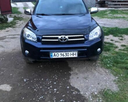 Синий Тойота РАВ 4, объемом двигателя 2.2 л и пробегом 350 тыс. км за 8500 $, фото 1 на Automoto.ua