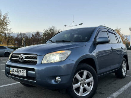 Синий Тойота РАВ 4, объемом двигателя 2 л и пробегом 346 тыс. км за 8700 $, фото 1 на Automoto.ua