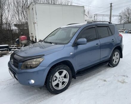 Синий Тойота РАВ 4, объемом двигателя 2 л и пробегом 236 тыс. км за 9500 $, фото 1 на Automoto.ua
