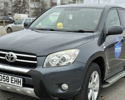 Синій Тойота РАВ 4, об'ємом двигуна 2.2 л та пробігом 177 тис. км за 5300 $, фото 1 на Automoto.ua