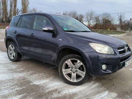 Синий Тойота РАВ 4, объемом двигателя 2.2 л и пробегом 237 тыс. км за 12000 $, фото 1 на Automoto.ua