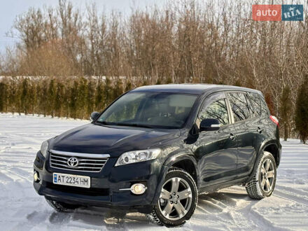 Синий Тойота РАВ 4, объемом двигателя 2.2 л и пробегом 325 тыс. км за 12950 $, фото 1 на Automoto.ua