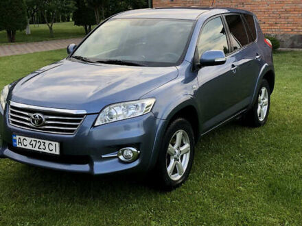 Тойота РАВ 4 2011 в Луцке на Automoto.ua Синий Тойота РАВ 4, объемом двигателя 2.2 л и пробегом 368 тыс. км за 10000 $, фото 1 на Automoto.ua