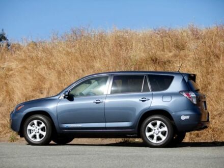 Синий Тойота РАВ 4, объемом двигателя 0 л и пробегом 146 тыс. км за 4500 $, фото 1 на Automoto.ua