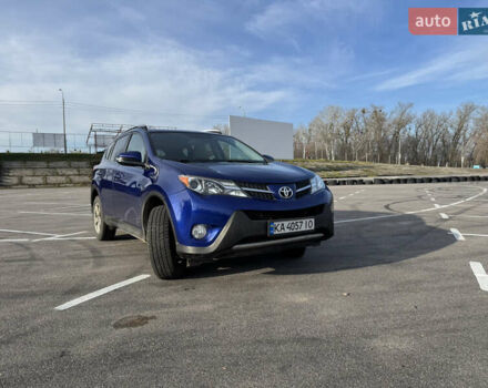 Синий Тойота РАВ 4, объемом двигателя 2.49 л и пробегом 201 тыс. км за 14400 $, фото 1 на Automoto.ua