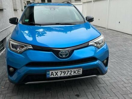 Тойота РАВ 4 2016 у Чугуеве на Automoto.ua Синій Тойота РАВ 4, об'ємом двигуна 2.49 л та пробігом 150 тис. км за 20000 $, фото 1 на Automoto.ua
