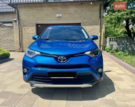 Синий Тойота РАВ 4, объемом двигателя 2 л и пробегом 111 тыс. км за 19300 $, фото 1 на Automoto.ua