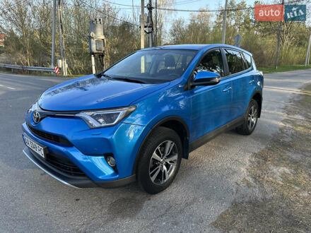 Тойота РАВ 4 2016 в Киеве на Automoto.ua Синий Тойота РАВ 4, объемом двигателя 2.23 л и пробегом 130 тыс. км за 20500 $, фото 1 на Automoto.ua
