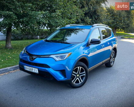 Синий Тойота РАВ 4, объемом двигателя 2.49 л и пробегом 56 тыс. км за 21000 $, фото 1 на Automoto.ua