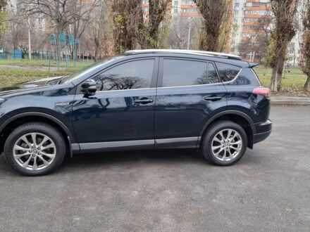 Синий Тойота РАВ 4, объемом двигателя 0 л и пробегом 29 тыс. км за 28300 $, фото 1 на Automoto.ua