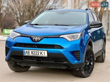 Тойота РАВ 4 2017 в Киеве на Automoto.ua Синий Тойота РАВ 4, объемом двигателя 2.49 л и пробегом 90 тыс. км за 17400 $, фото 1 на Automoto.ua