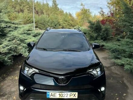 Тойота РАВ 4 2017 в Новомосковске на Automoto.ua Синий Тойота РАВ 4, объемом двигателя 2.49 л и пробегом 125 тыс. км за 22500 $, фото 1 на Automoto.ua