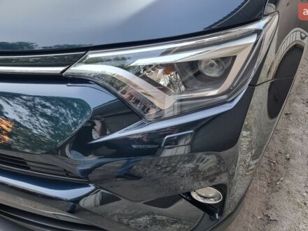 Синій Тойота РАВ 4, об'ємом двигуна 2.49 л та пробігом 30 тис. км за 28300 $, фото 1 на Automoto.ua