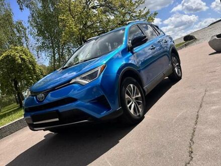 Тойота РАВ 4 2018 в Житомире на Automoto.ua Синий Тойота РАВ 4, объемом двигателя 2.49 л и пробегом 220 тыс. км за 20600 $, фото 1 на Automoto.ua