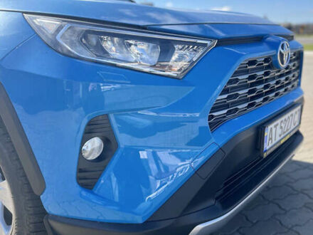 Тойота РАВ 4 2019 в Ивано-Франковске на Automoto.ua Синий Тойота РАВ 4, объемом двигателя 1.99 л и пробегом 66 тыс. км за 24999 $, фото 1 на Automoto.ua