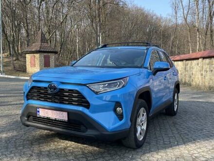 Тойота РАВ 4 2019 в Черновцах на Automoto.ua Синий Тойота РАВ 4, объемом двигателя 2.49 л и пробегом 67 тыс. км за 27200 $, фото 1 на Automoto.ua
