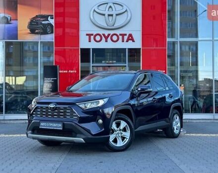 Тойота РАВ 4 2019 в Ивано-Франковске на Automoto.ua Синий Тойота РАВ 4, объемом двигателя 1.99 л и пробегом 57 тыс. км за 31912 $, фото 1 на Automoto.ua