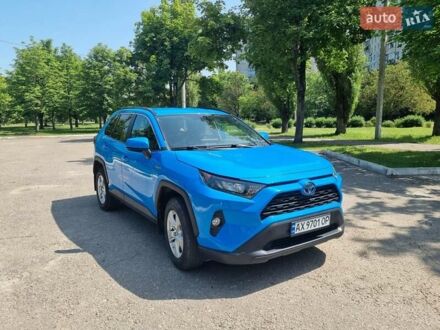 Тойота РАВ 4 2020 в Харькове на Automoto.ua Синий Тойота РАВ 4, объемом двигателя 2.49 л и пробегом 50 тыс. км за 28900 $, фото 1 на Automoto.ua