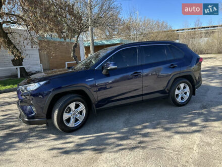 Тойота РАВ 4 2020 в Киеве на Automoto.ua Синий Тойота РАВ 4, объемом двигателя 2.5 л и пробегом 177 тыс. км за 27500 $, фото 1 на Automoto.ua