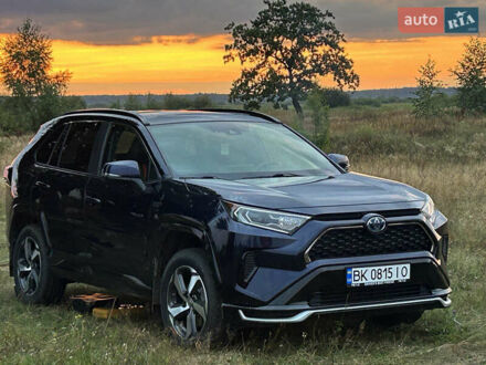 Тойота РАВ 4 2021 у Вараш (Кузнецовськ) на Automoto.ua Синій Тойота РАВ 4, об'ємом двигуна 2.49 л та пробігом 79 тис. км за 37900 $, фото 1 на Automoto.ua