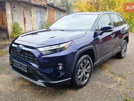 Тойота РАВ 4 2023 у Києві на Automoto.ua Синій Тойота РАВ 4, об'ємом двигуна 2.5 л та пробігом 25 тис. км за 38800 $, фото 1 на Automoto.ua