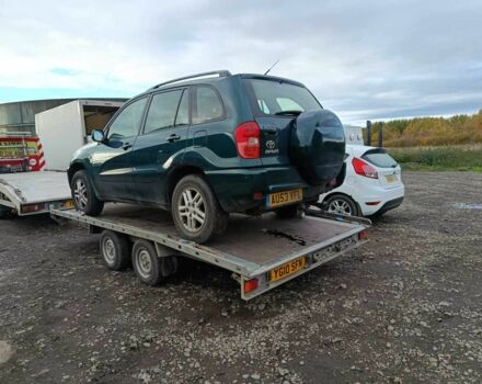 Зеленый Тойота РАВ 4, объемом двигателя 2 л и пробегом 145 тыс. км за 3000 $, фото 2 на Automoto.ua