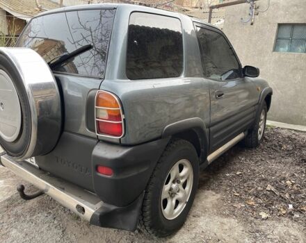 Зелений Тойота РАВ 4, об'ємом двигуна 2 л та пробігом 100 тис. км за 4500 $, фото 6 на Automoto.ua