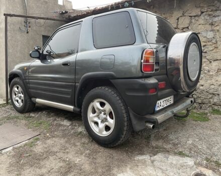 Зелений Тойота РАВ 4, об'ємом двигуна 2 л та пробігом 100 тис. км за 4500 $, фото 9 на Automoto.ua