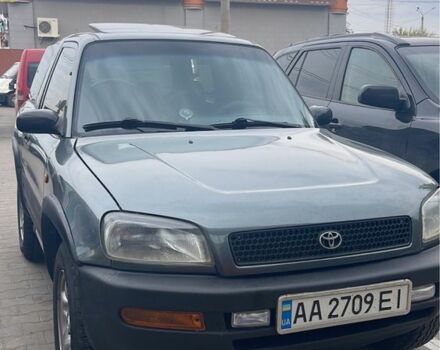 Зелений Тойота РАВ 4, об'ємом двигуна 2 л та пробігом 100 тис. км за 4500 $, фото 2 на Automoto.ua