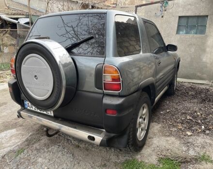 Зелений Тойота РАВ 4, об'ємом двигуна 2 л та пробігом 100 тис. км за 4500 $, фото 14 на Automoto.ua