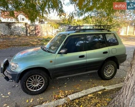 Зеленый Тойота РАВ 4, объемом двигателя 2 л и пробегом 400 тыс. км за 4900 $, фото 3 на Automoto.ua