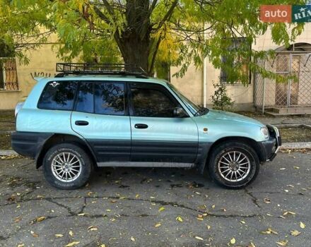 Зеленый Тойота РАВ 4, объемом двигателя 2 л и пробегом 400 тыс. км за 4900 $, фото 4 на Automoto.ua