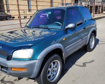 Зелений Тойота РАВ 4, об'ємом двигуна 2 л та пробігом 367 тис. км за 4500 $, фото 6 на Automoto.ua