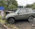Зеленый Тойота РАВ 4, объемом двигателя 2 л и пробегом 300 тыс. км за 1600 $, фото 1 на Automoto.ua