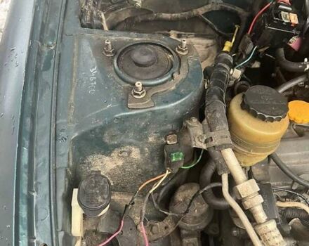 Зеленый Тойота РАВ 4, объемом двигателя 2 л и пробегом 365 тыс. км за 4800 $, фото 2 на Automoto.ua