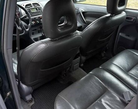 Зеленый Тойота РАВ 4, объемом двигателя 2 л и пробегом 355 тыс. км за 6200 $, фото 4 на Automoto.ua