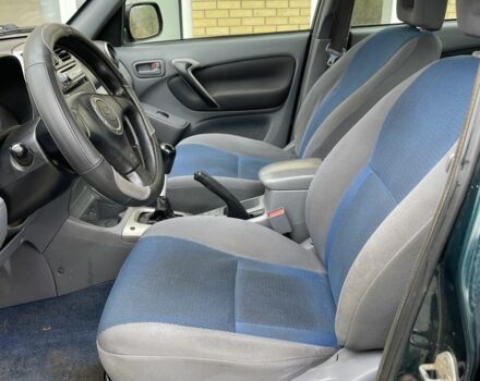 Зеленый Тойота РАВ 4, объемом двигателя 2 л и пробегом 350 тыс. км за 3200 $, фото 9 на Automoto.ua