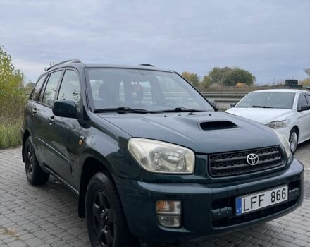 Зеленый Тойота РАВ 4, объемом двигателя 2 л и пробегом 350 тыс. км за 3200 $, фото 2 на Automoto.ua