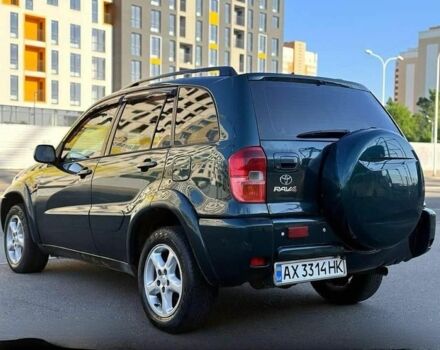 Зеленый Тойота РАВ 4, объемом двигателя 2 л и пробегом 256 тыс. км за 5800 $, фото 2 на Automoto.ua