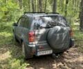 Зеленый Тойота РАВ 4, объемом двигателя 2 л и пробегом 300 тыс. км за 4000 $, фото 1 на Automoto.ua