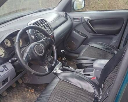 Зеленый Тойота РАВ 4, объемом двигателя 2.2 л и пробегом 550 тыс. км за 2000 $, фото 7 на Automoto.ua