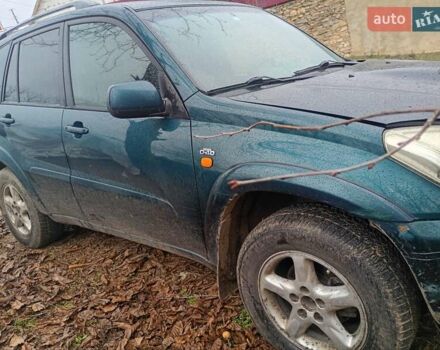 Зеленый Тойота РАВ 4, объемом двигателя 2.2 л и пробегом 550 тыс. км за 2000 $, фото 4 на Automoto.ua