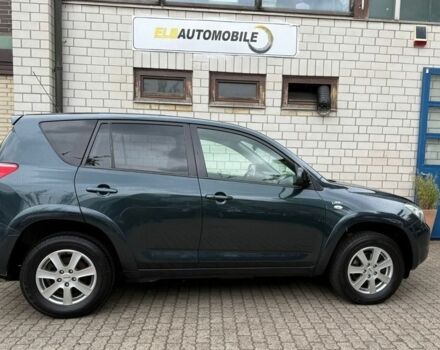 Зелений Тойота РАВ 4, об'ємом двигуна 2.2 л та пробігом 250 тис. км за 2430 $, фото 6 на Automoto.ua