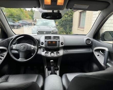 Зелений Тойота РАВ 4, об'ємом двигуна 2.2 л та пробігом 250 тис. км за 2430 $, фото 8 на Automoto.ua